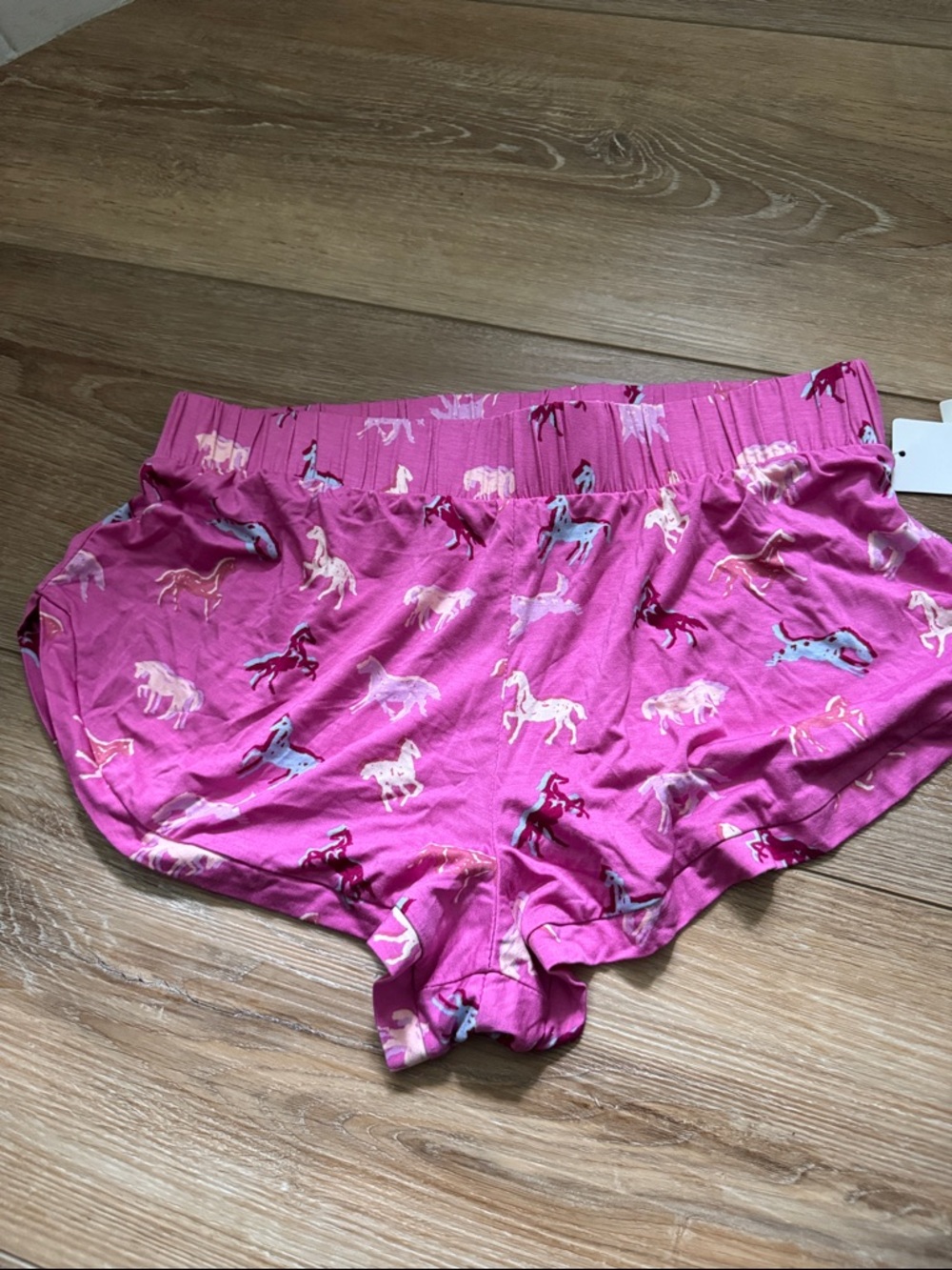**NWT** Soft, Honeydew Intimates Hot Pink Horse-Print Athletic Lounge Shorts - Picture 6 of 7
